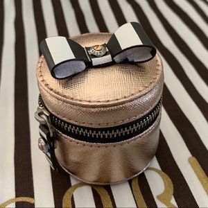 Henri Bendel mini ring box